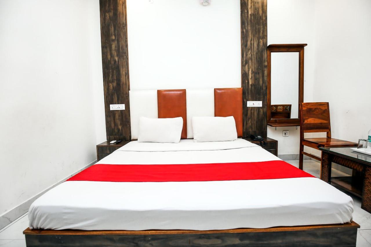Hotel Woodcrest Zirakpur Chandigarh - Luxury Rooms Buitenkant foto