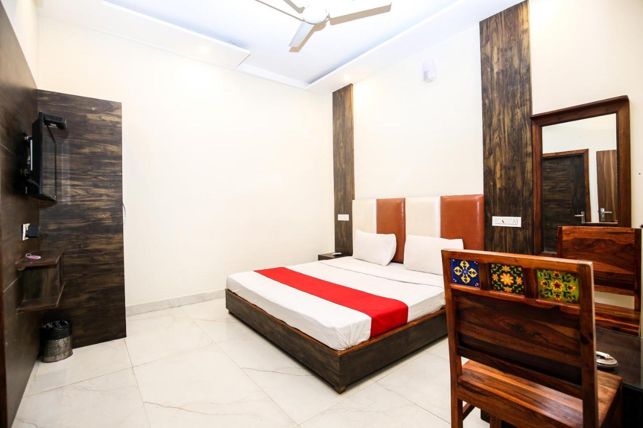 Hotel Woodcrest Zirakpur Chandigarh - Luxury Rooms Buitenkant foto