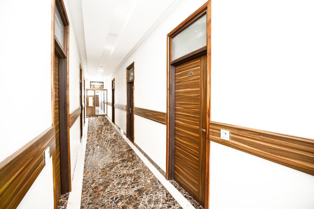 Hotel Woodcrest Zirakpur Chandigarh - Luxury Rooms Buitenkant foto