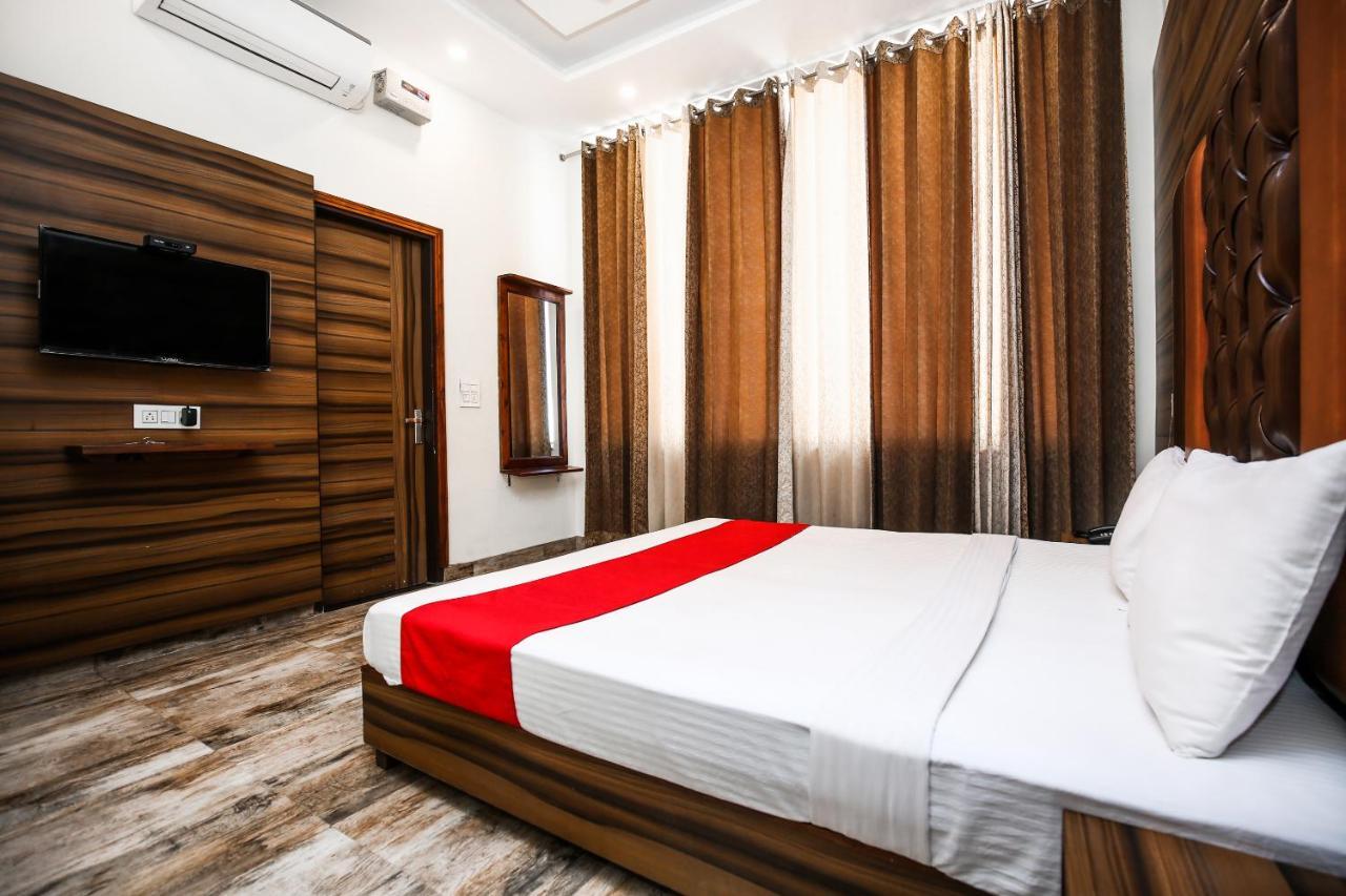 Hotel Woodcrest Zirakpur Chandigarh - Luxury Rooms Buitenkant foto