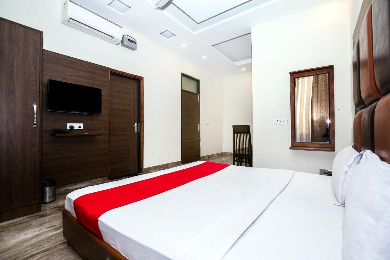 Hotel Woodcrest Zirakpur Chandigarh - Luxury Rooms Buitenkant foto