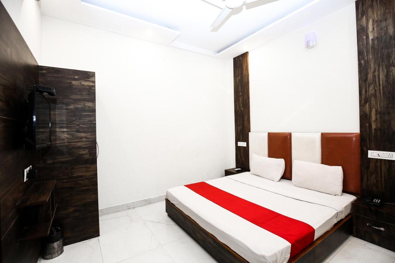 Hotel Woodcrest Zirakpur Chandigarh - Luxury Rooms Buitenkant foto