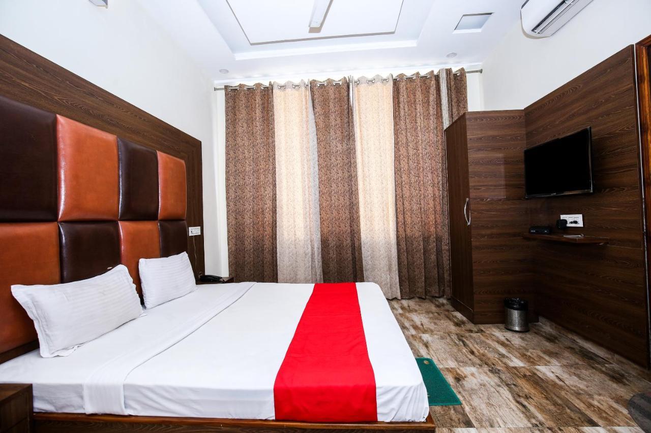 Hotel Woodcrest Zirakpur Chandigarh - Luxury Rooms Buitenkant foto