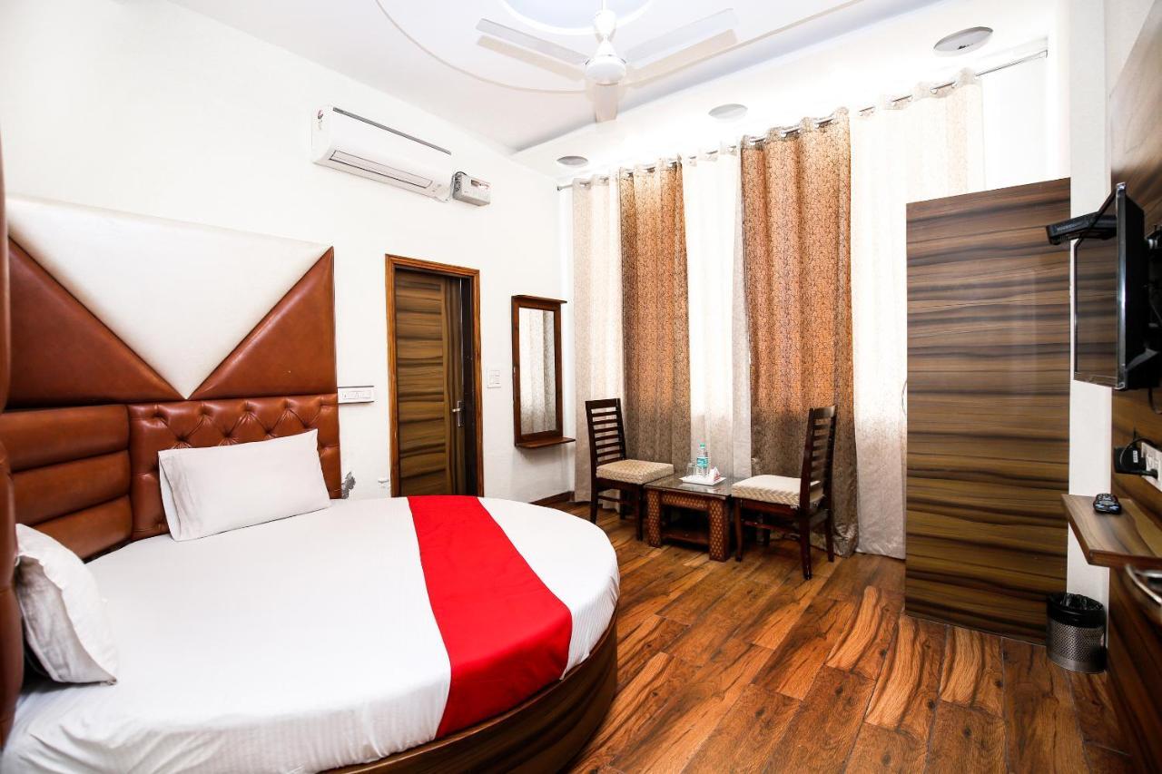 Hotel Woodcrest Zirakpur Chandigarh - Luxury Rooms Buitenkant foto