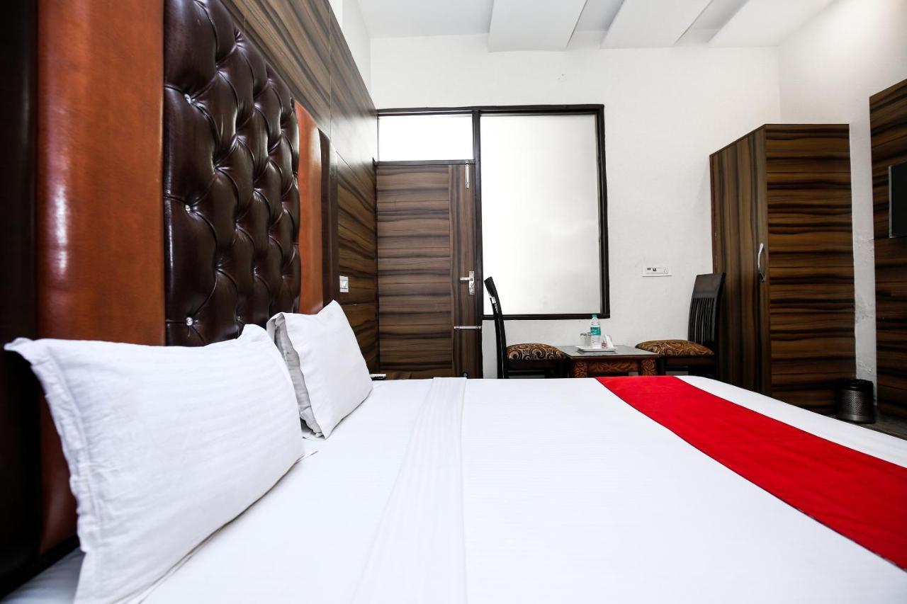 Hotel Woodcrest Zirakpur Chandigarh - Luxury Rooms Buitenkant foto
