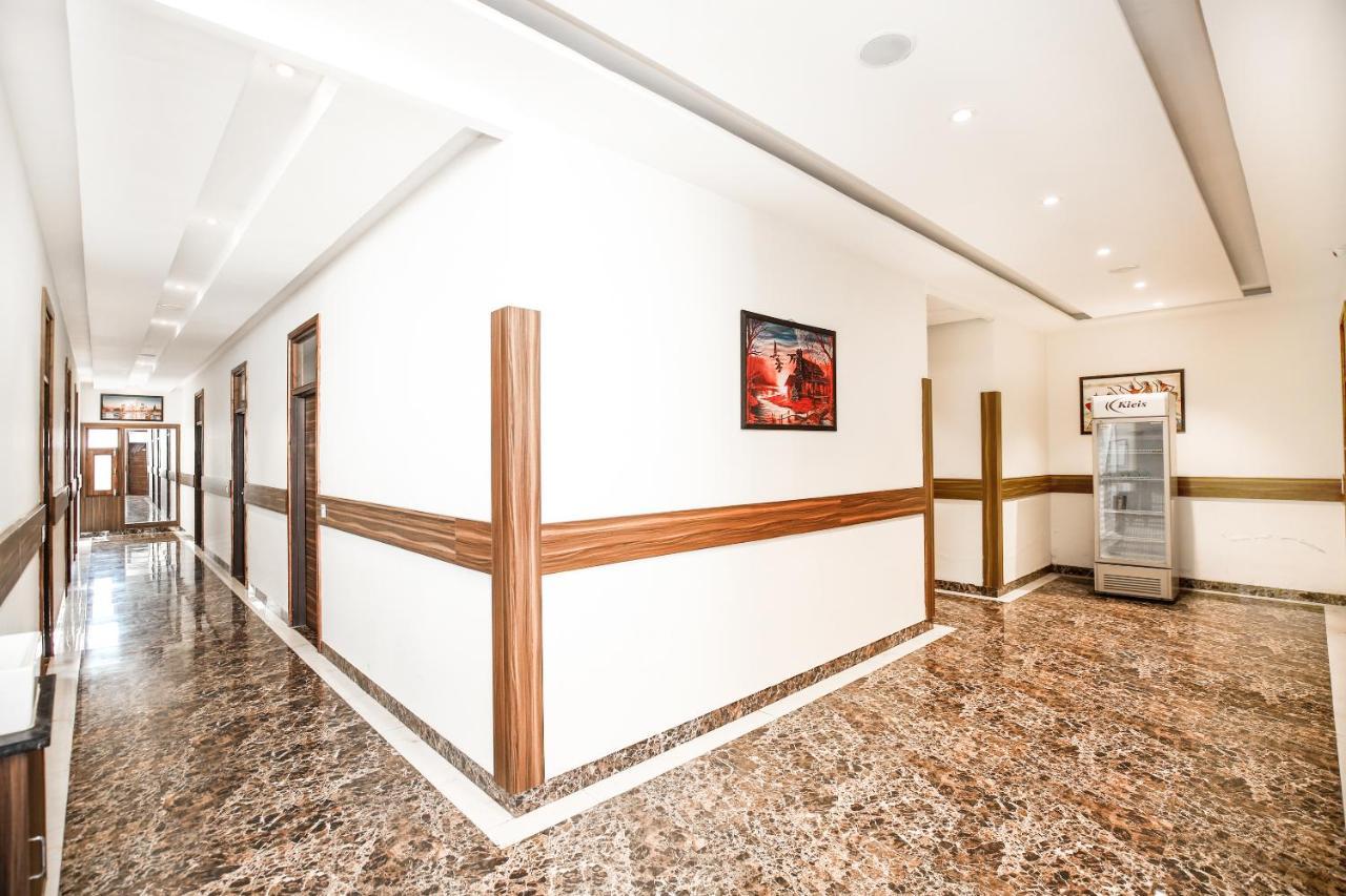 Hotel Woodcrest Zirakpur Chandigarh - Luxury Rooms Buitenkant foto